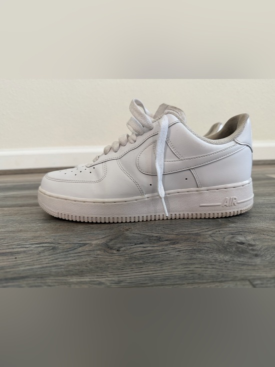 Nike Other - Nike Air Force 1 '07 Triple White sneakers men’s size 8.5